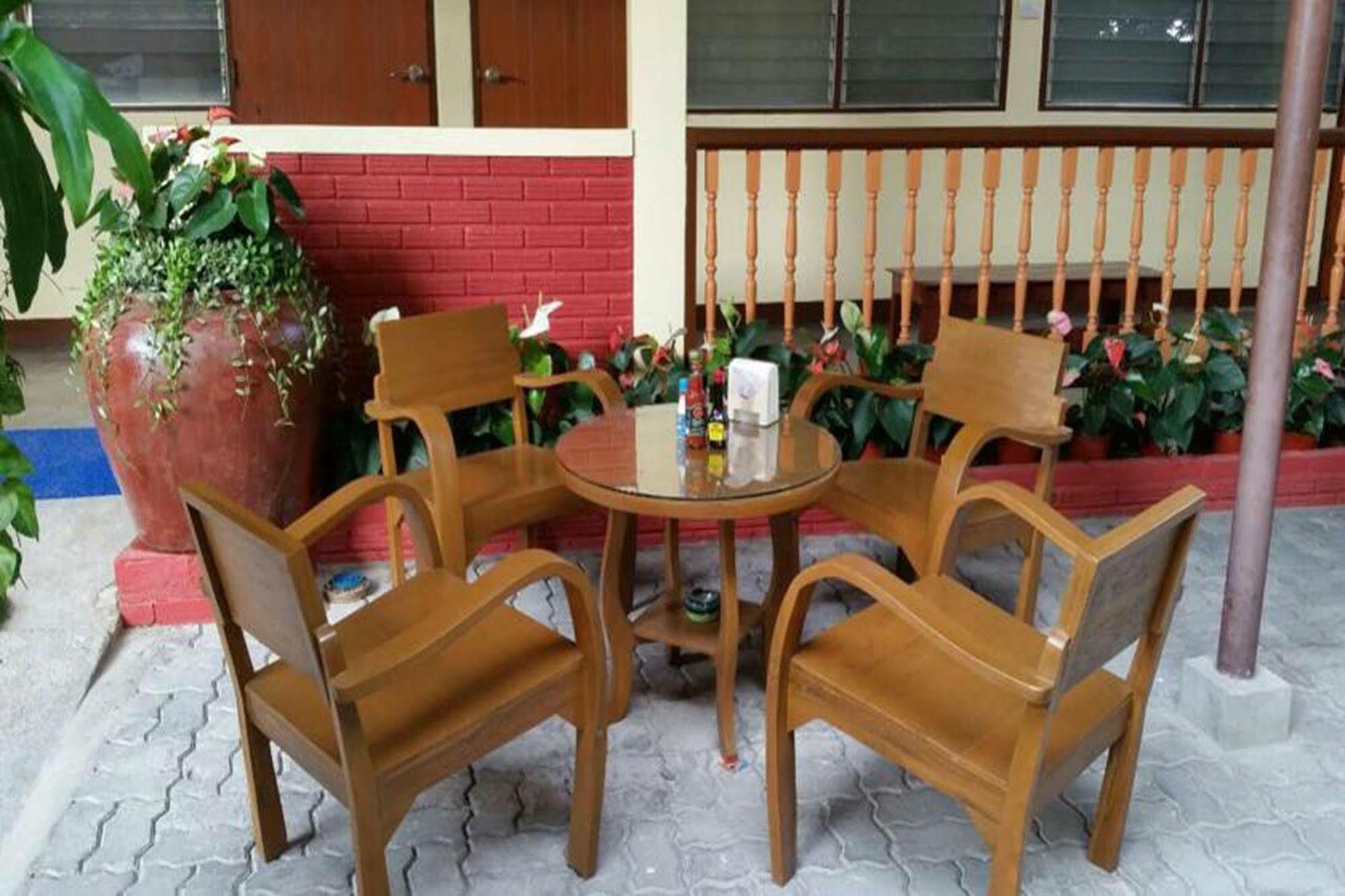 Siriwan Guesthouse Chiang Mai Esterno foto
